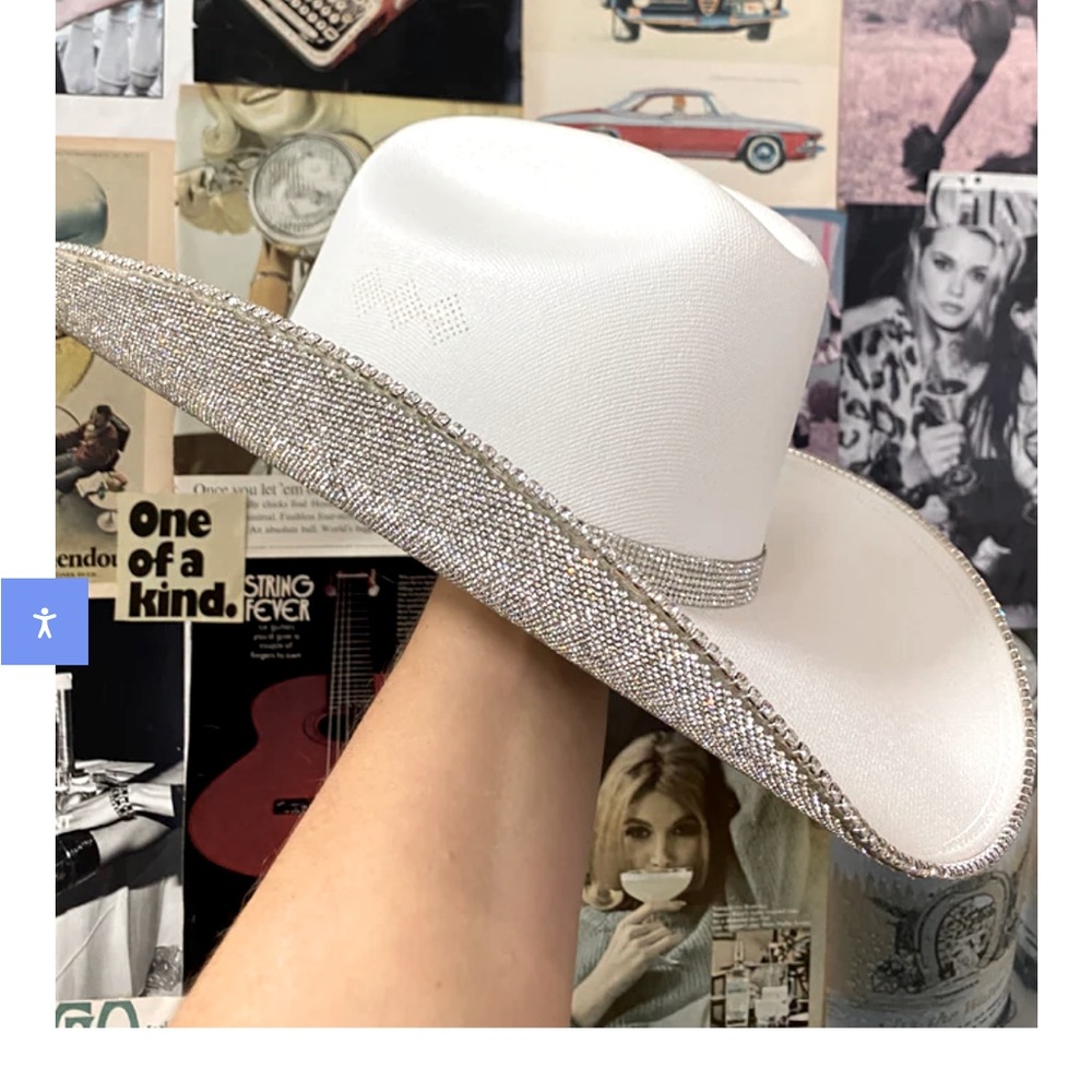 WHITE RHINESTONE COWBOY HAT